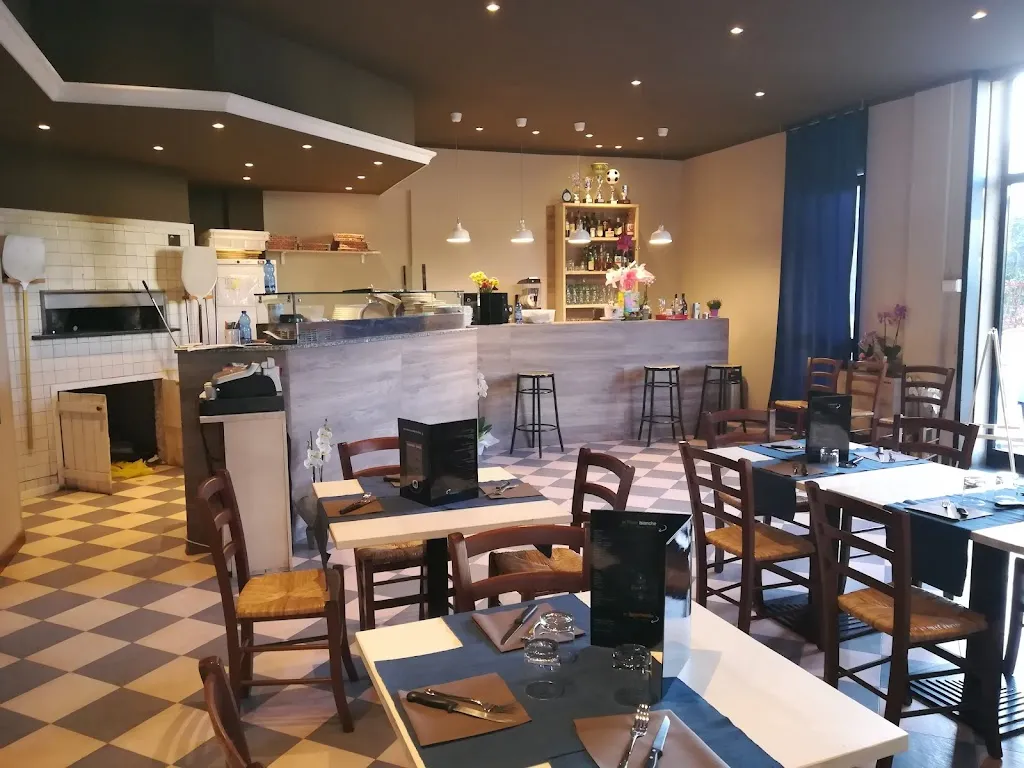 Il Menhir 2022 Di Musetti S. E C. Snc restaurant in Pontremoli