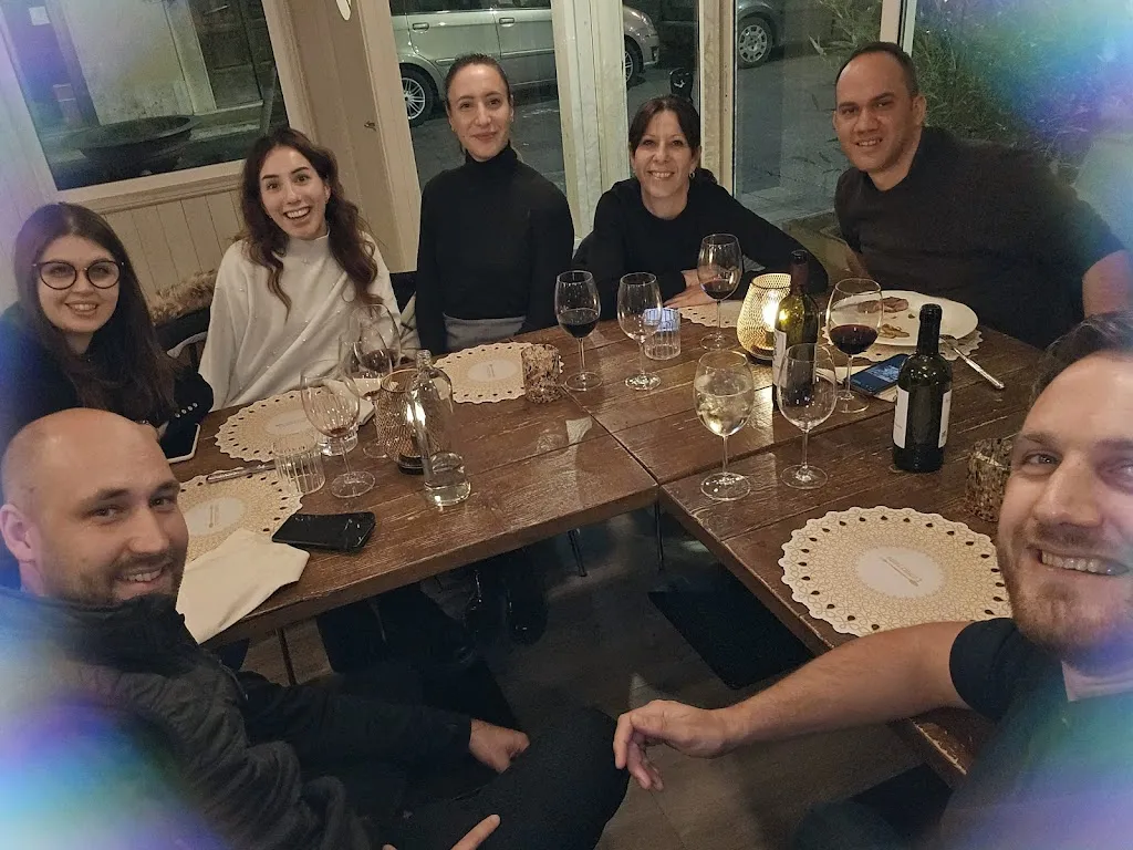 Kyle Hobbs_fammilume - mangiare e bere_Pontedera_review