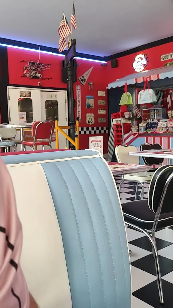 1950 American Diner - PONTEDERA_Pontedera_slider_image_2