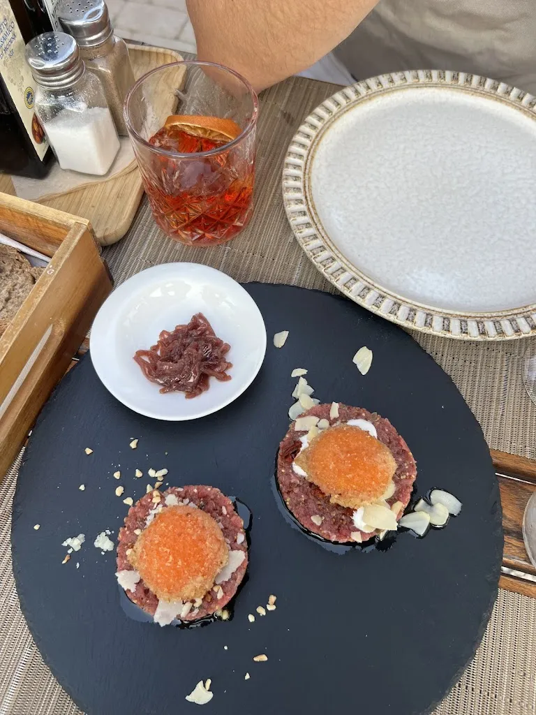 Jessica Parrol_Civico TreUnoTre_Portoferraio_recensione