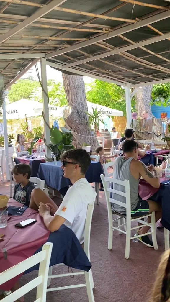 Wesley Sussex_Ristorante Bar Bagni La Padulella_Portoferraio_review