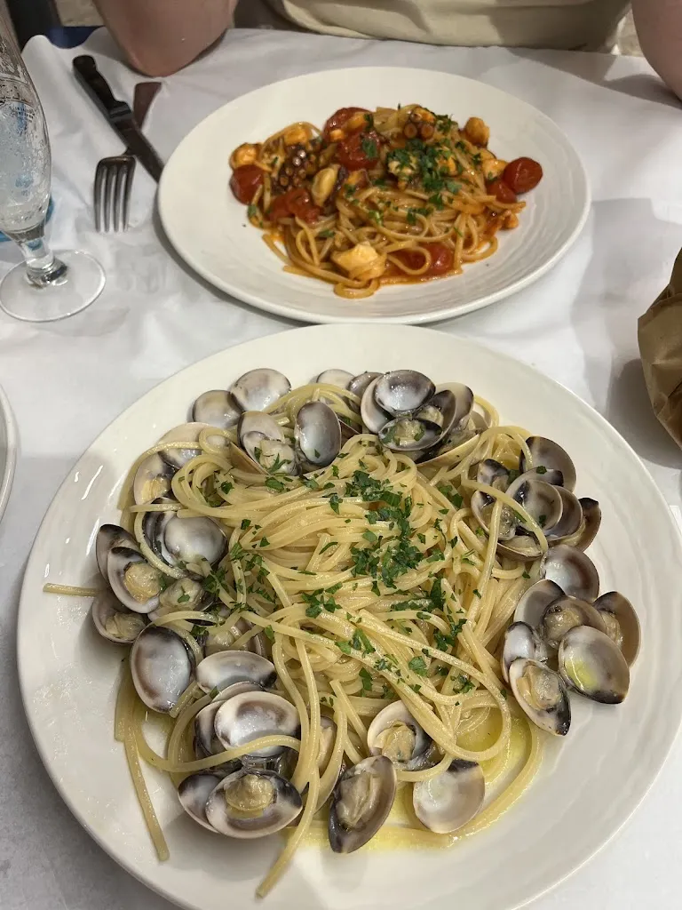 syazzy syazlin_C' era una volta di Angelo e Ilaria_Portoferraio_Bewertung