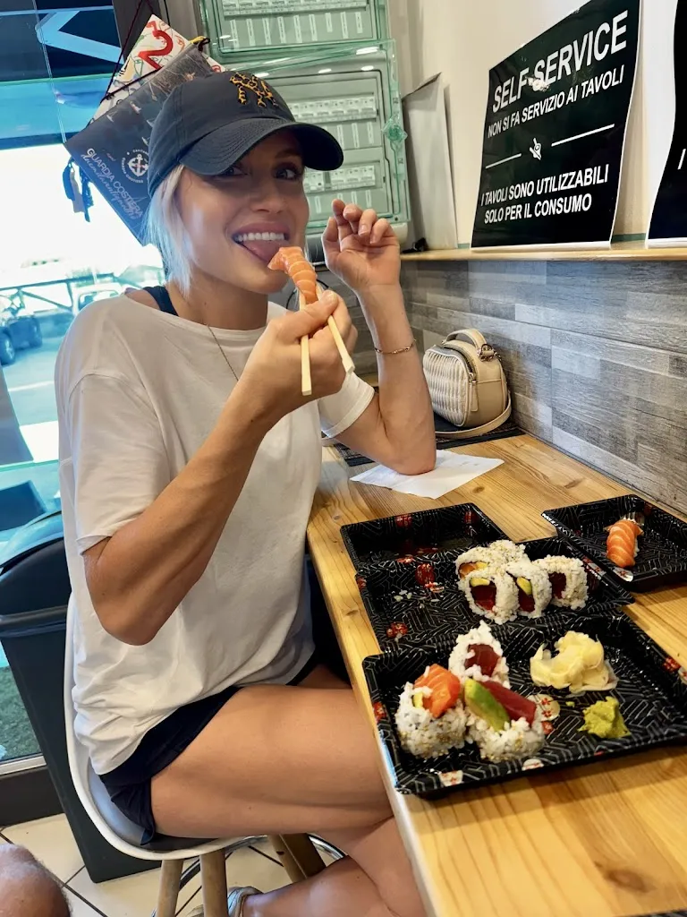 Jessie Youngblood_MAKIMANIA_Portoferraio_review