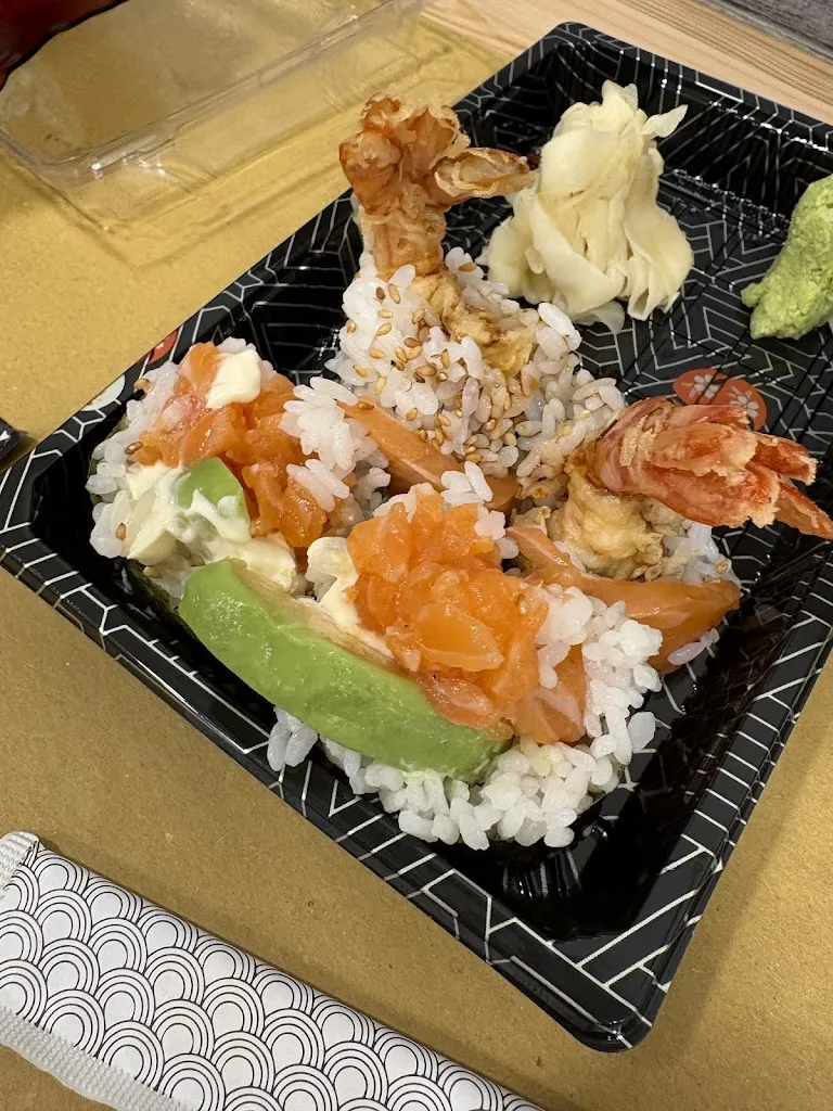 MAKIMANIA restaurant in Portoferraio