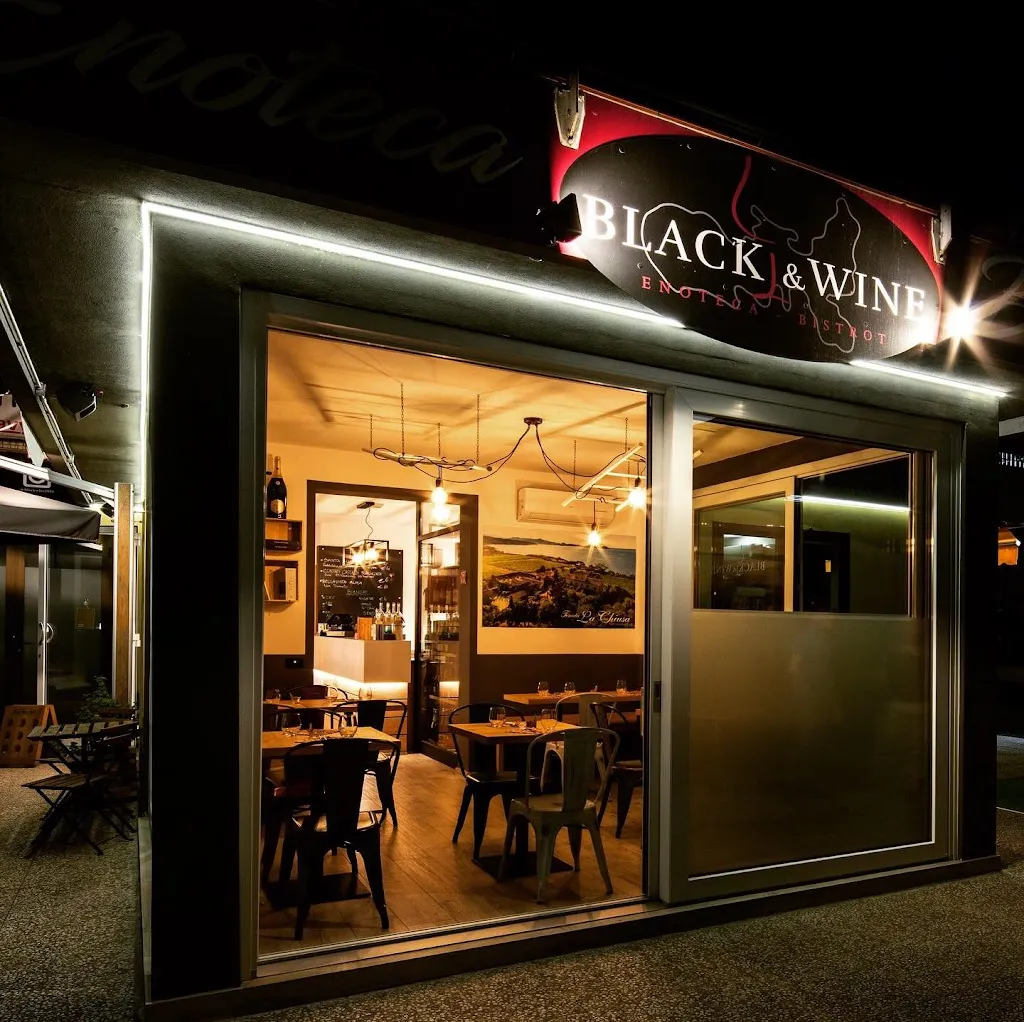 Black & Wine - Enoteca PizzaBistrot restaurant in Portoferraio