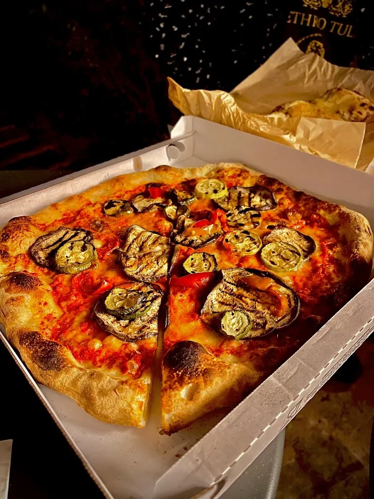 Saporé Pizzeria/Rosticceria/Friggitoria/Creperia_Montesardo_slider_image_3