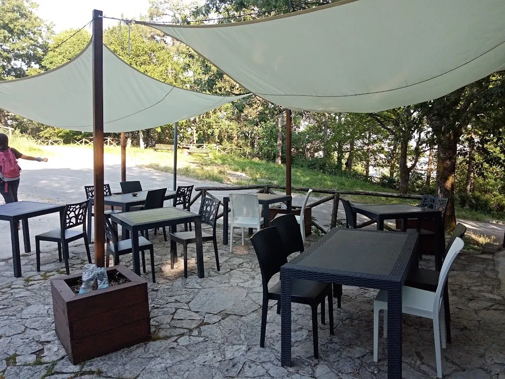 Baita San Giovanni restaurant in Motta Montecorvino