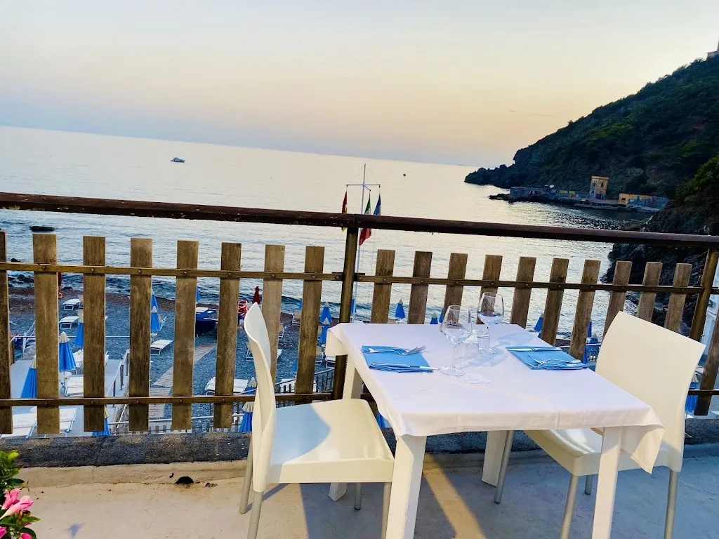 Ristorante Baia del Rogiolo restaurant in Quercianella