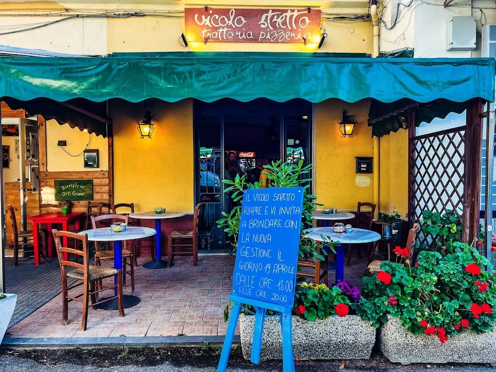 Il Vicolo Stretto restaurant in Quercianella