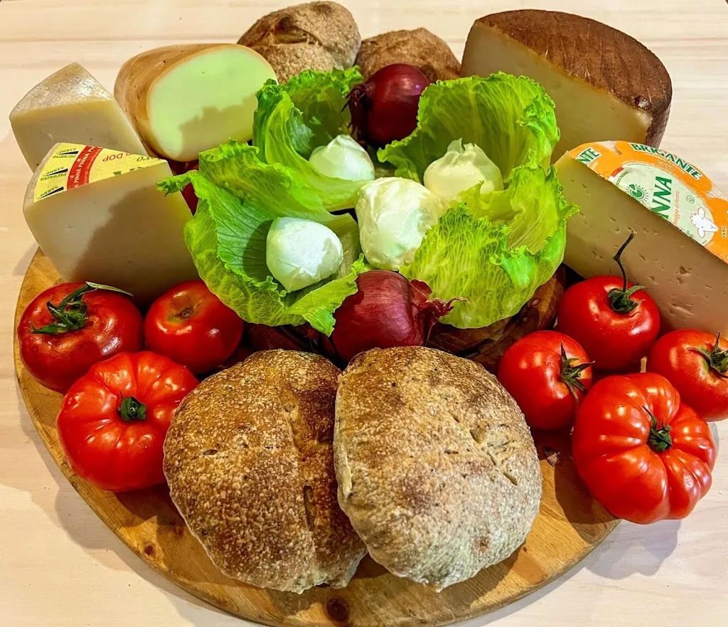 Il Vicolo Stretto_Quercianella_slider_image_2