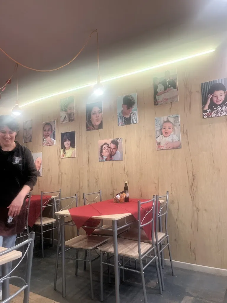 Tom Brown_Il mondo del Rossi_Radicofani_review