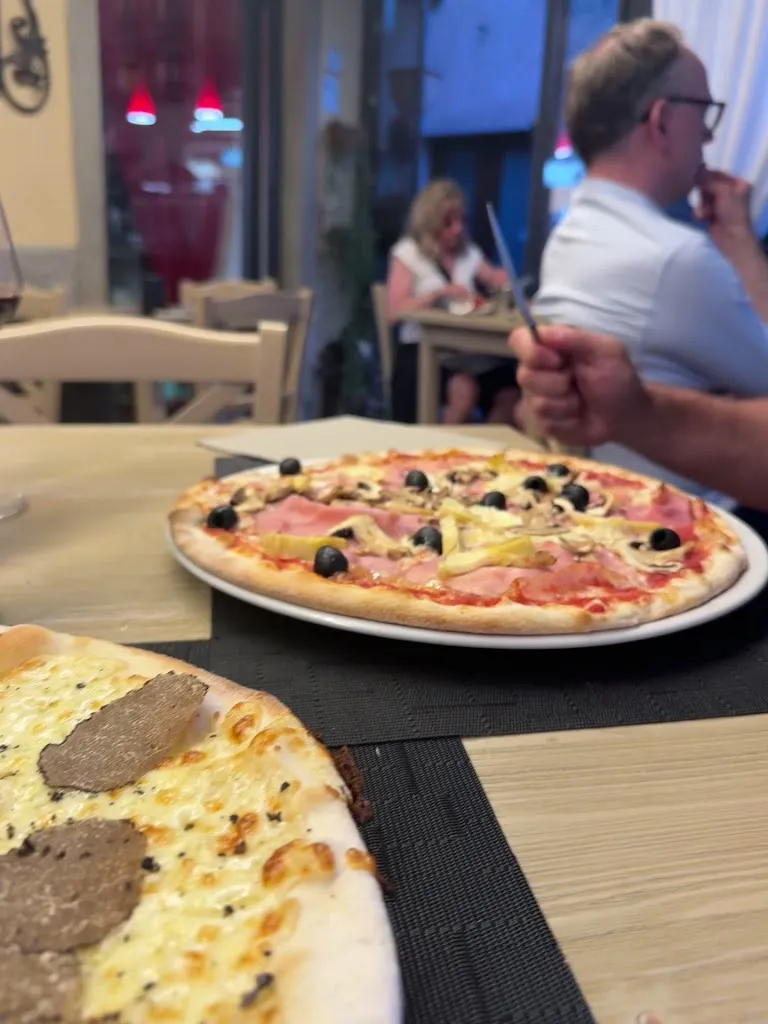 Pizza Hot_Radda in Chianti_slider_image_2