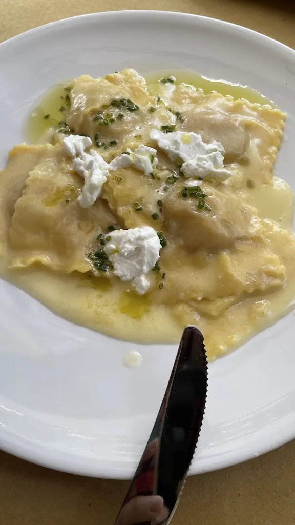 Michael_Locanda Lucarelli_Radda in Chianti_review