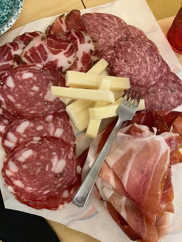 Macelleria Rocchigiani Fino & Figlio_Radda in Chianti_slider_image_3