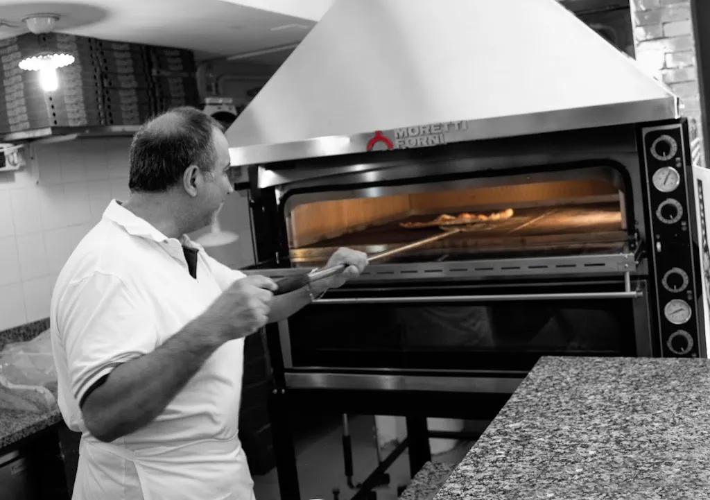 PIZZA LESTA_Quarrata_slider_image_3