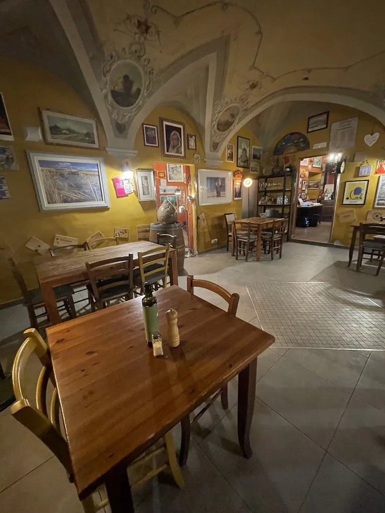 Osteria Su Santa Trinita restaurant in Provincia di Prato