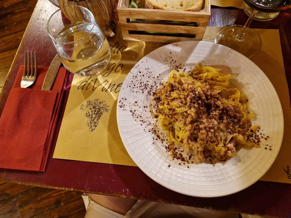 L. Konstantinova_Aroma di Vino_Provincia di Prato_review