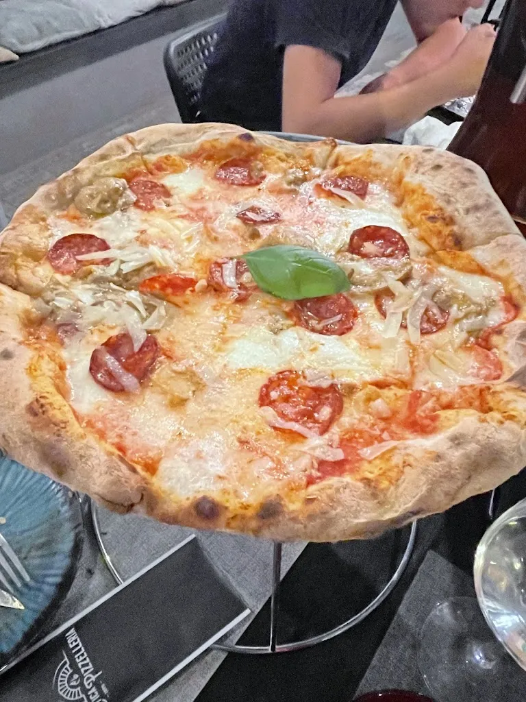 Victoria Bjorne_ANTICA PIZZELLERIA 1973_Mesagne_review