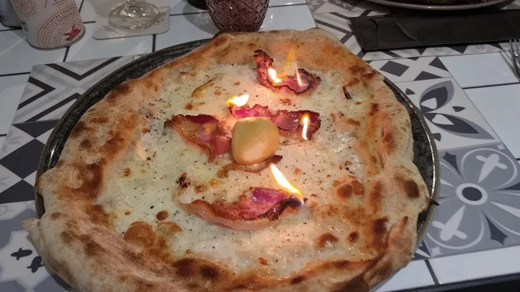 ANTICA PIZZELLERIA 1973_Mesagne_slider_image_2