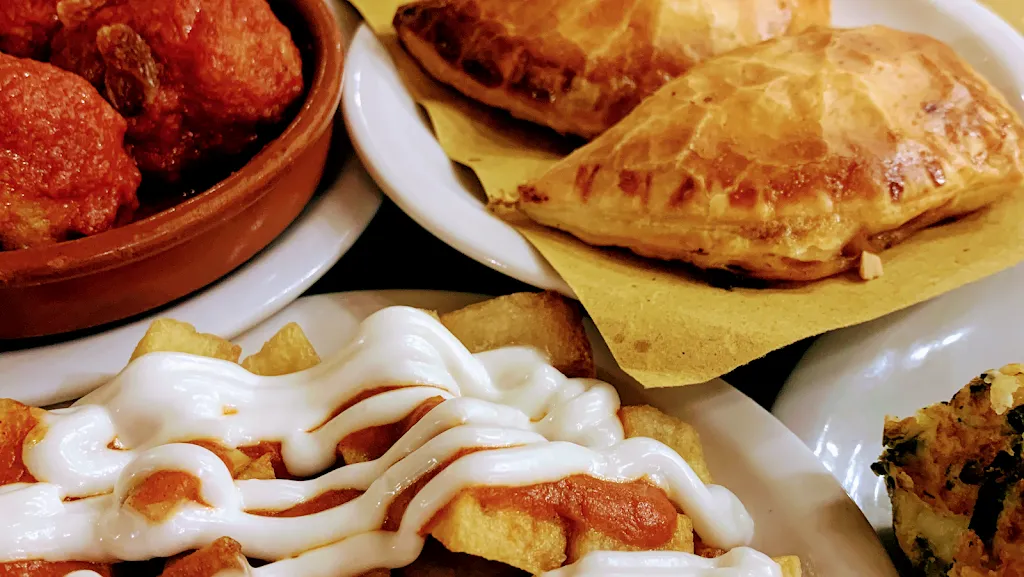 La Cova Tapas Bar Prato_Provincia di Prato_slider_image_3