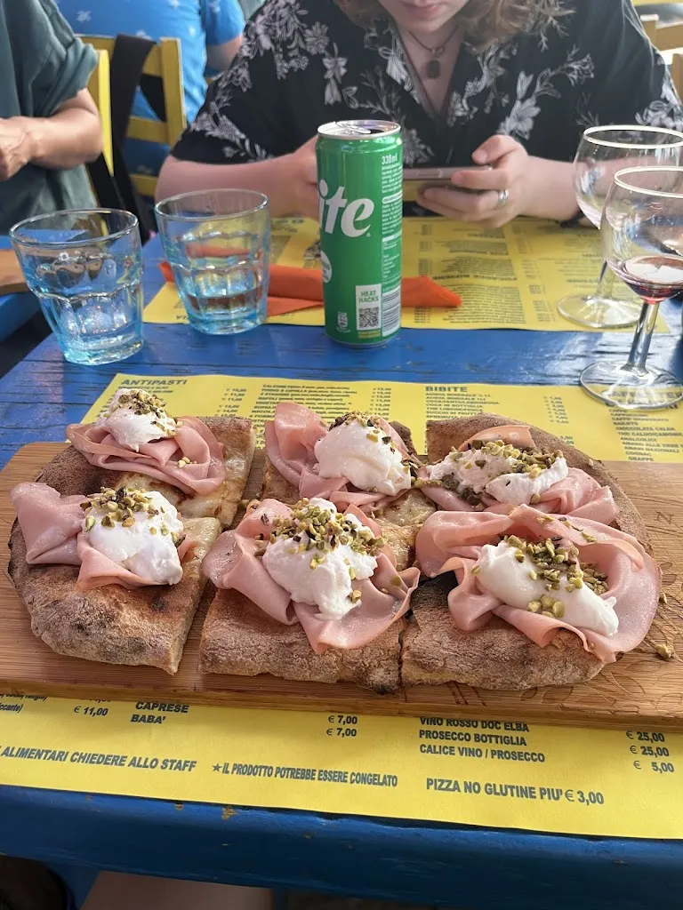 Darek Rudiš_Mistral cafe_Rio nell'Elba_review