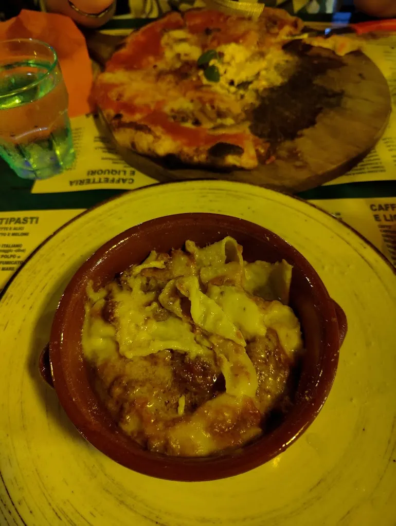 M F_Mistral cafe_Rio nell'Elba_review