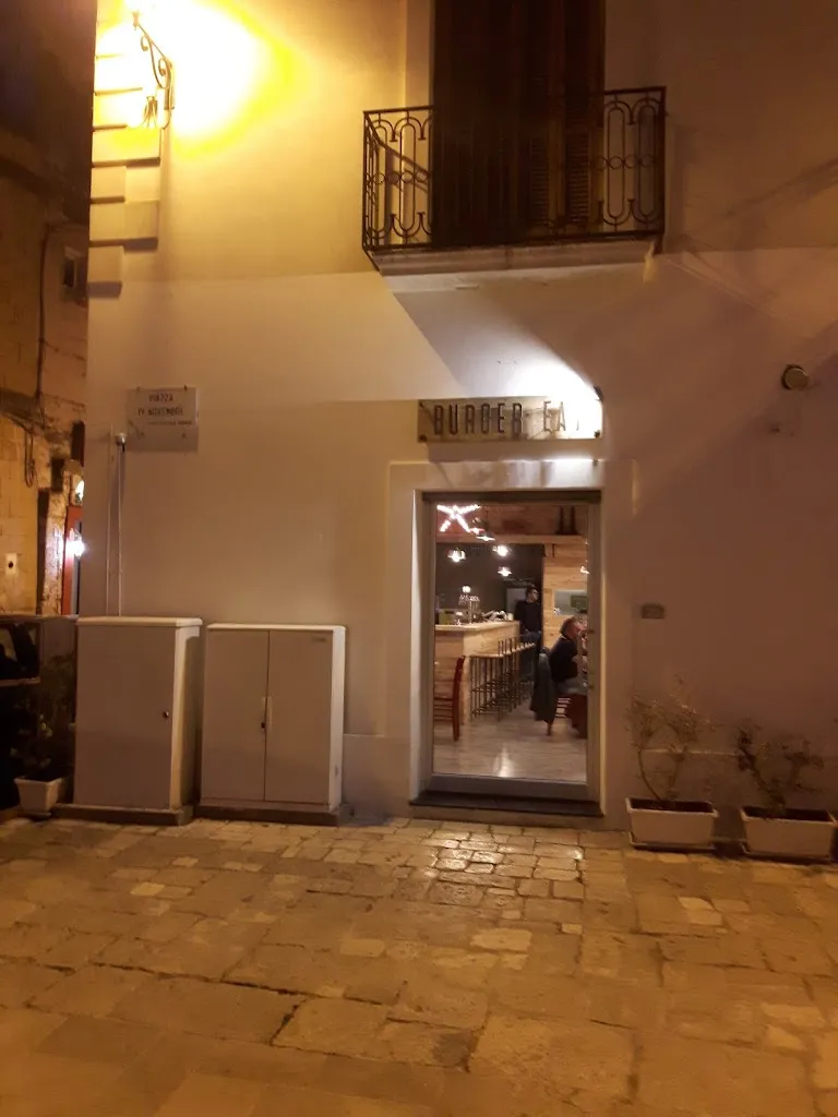 Getjan Lammers_Burger Eat_Mesagne_review