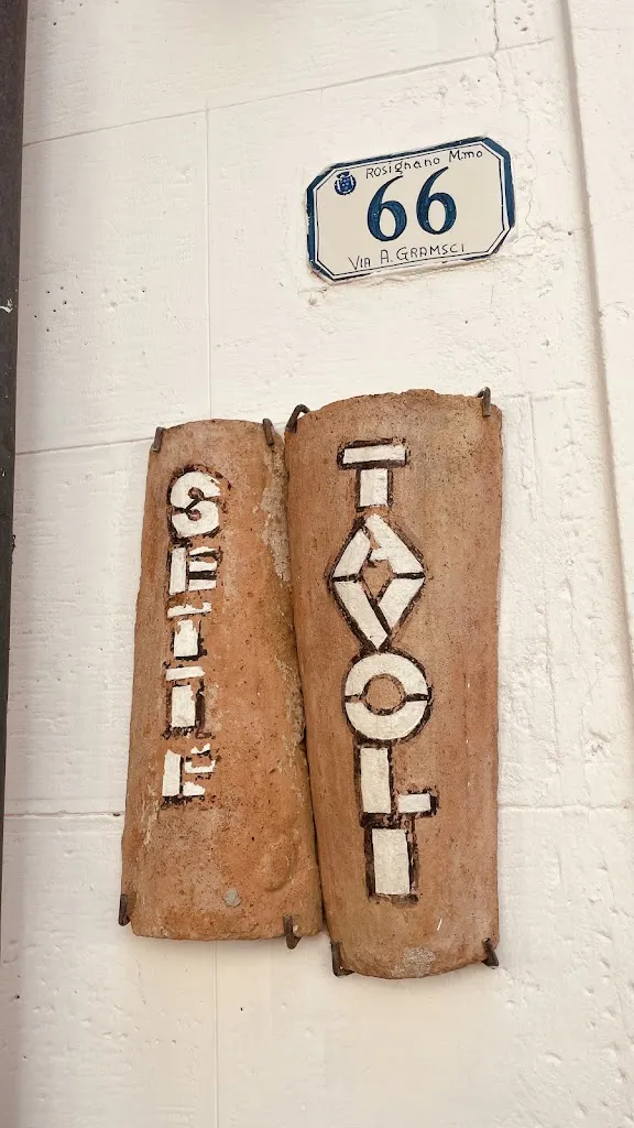 Teodor Malmborg_Sette Tavoli_Rosignano Marittimo_review