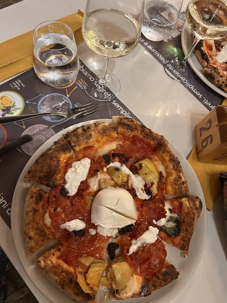 marlon looney_Bar Centro Pomodoro e Basilico di FL. EV. & C. Snc_Rosignano Marittimo_review