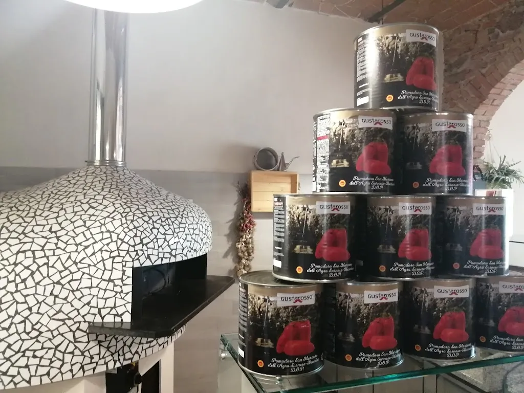 Bar Centro Pomodoro e Basilico di FL. EV. & C. Snc restaurant in Rosignano Marittimo