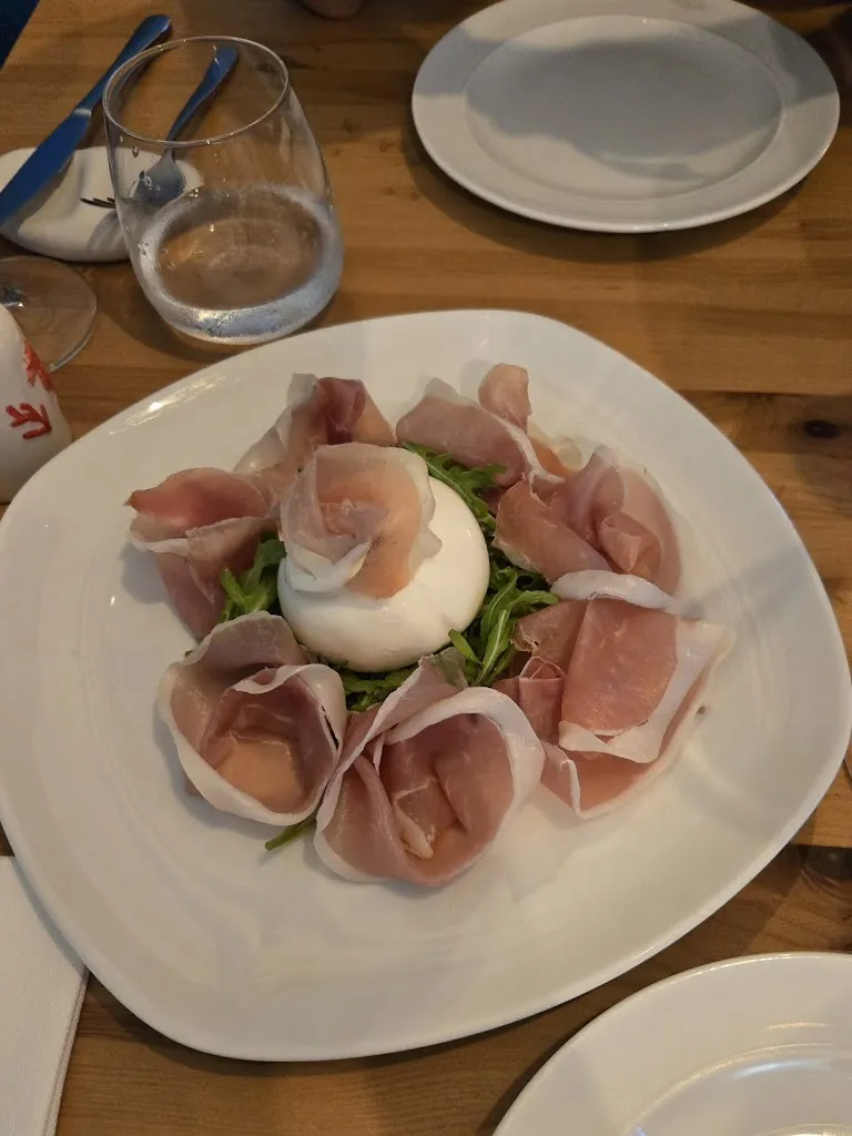 Claudia Nguyen_Amici Miei_Rosignano Marittimo_recensione