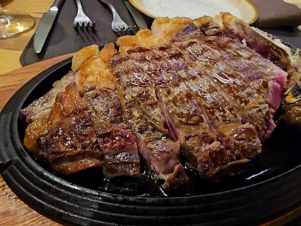 John van Straalen_La saletta_Rosignano Marittimo_review