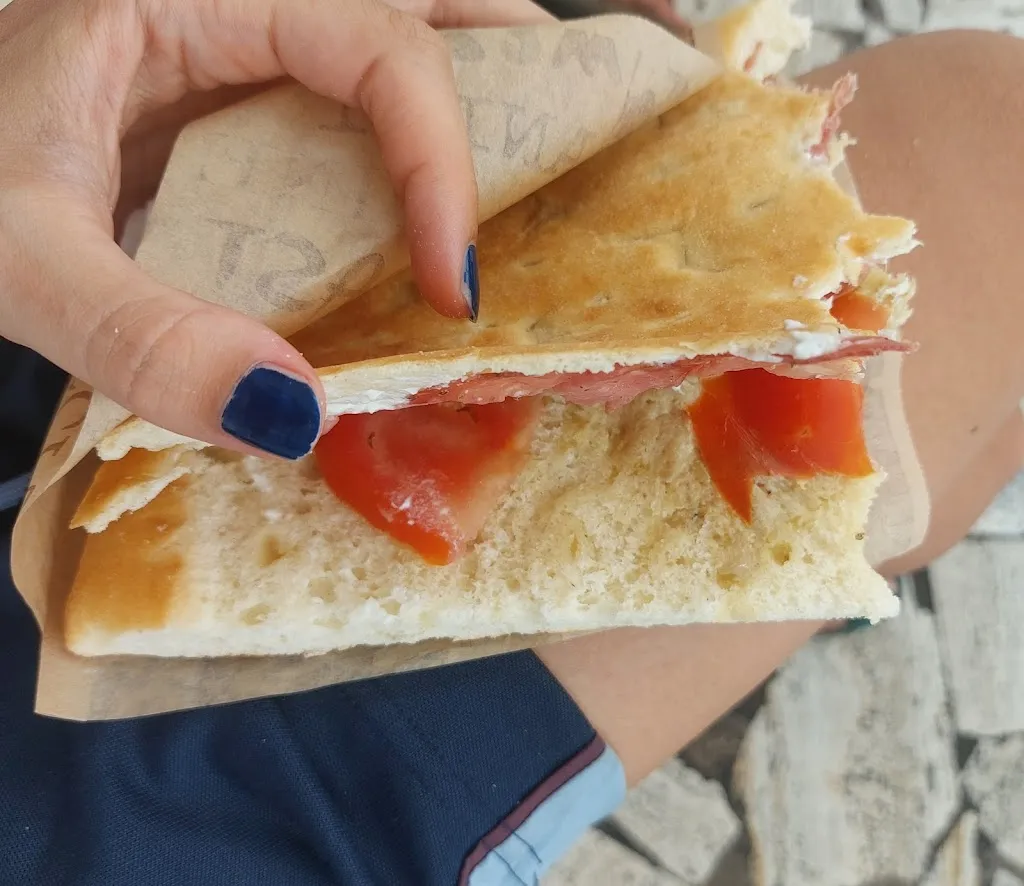 Matilde Monti_La Mangiatoia_Rosignano Solvay-Castiglioncello_recensione