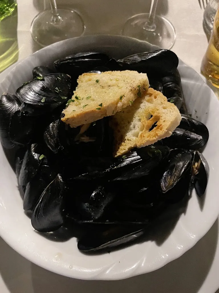 Steve Thomas_Enoteca La Stazione_Rosignano Solvay-Castiglioncello_review