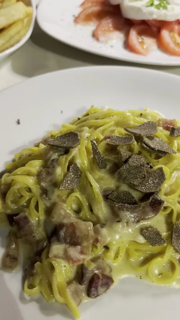 Clarissa Dos Santos Cardoso_Le Vecchie Mura_San Gimignano_review