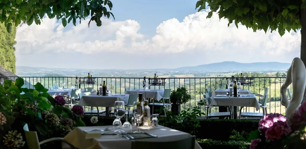 Le Vecchie Mura ristorante a San Gimignano
