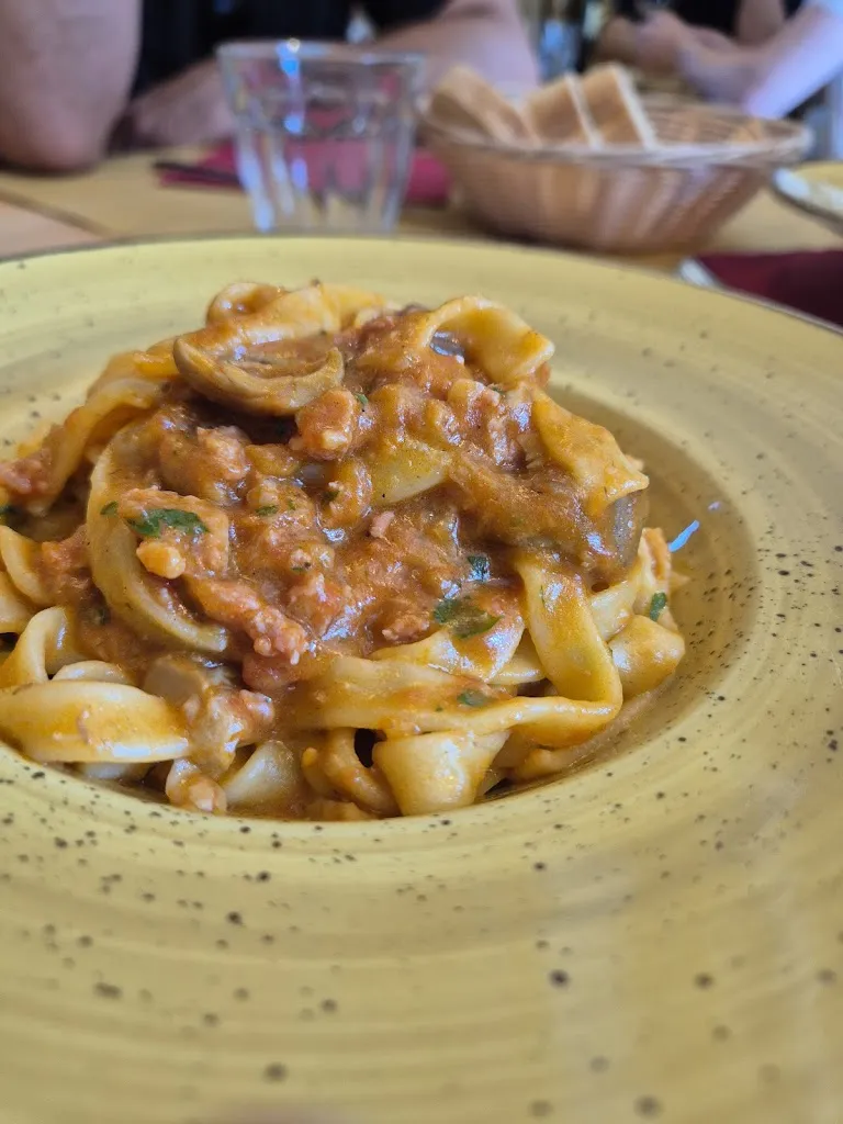 Angie Yodo_Trattoria Rigoletto_San Gimignano_review