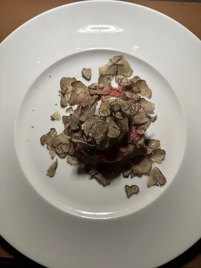 Emanuelle Locke_La Locanda del Castello_San Giovanni d'Asso_review