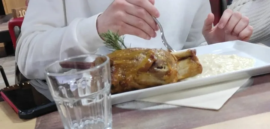 Giuseppina Carandente_“La Tana dei Puma” Ristorante/Pizzeria/Braceria/Pub_San Donnino_review