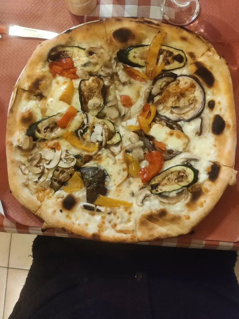 Felicità Pizzeria Trattoria_Mesagne_slider_image_3