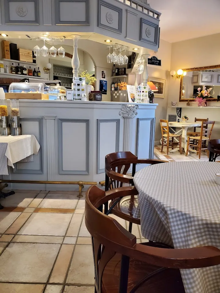 Kim Gee_Hotel Ristorante Fox's Inn_San Giustino Valdarno_review