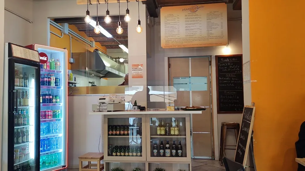 Maninpasta Piadineria Artigianale restaurant in San Giovanni Valdarno