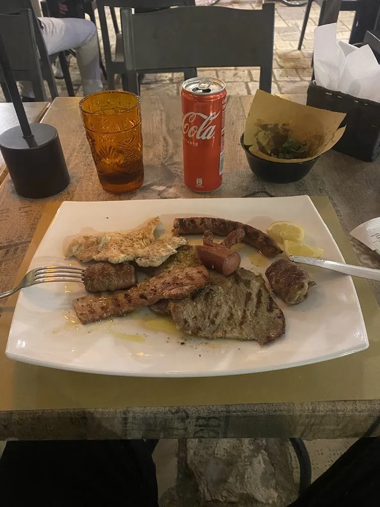 Gusta _Red Ristorante pub Mesagne centro storico_Mesagne_recensione