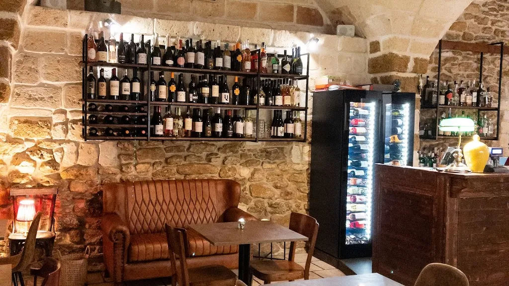 Alticcio Wine Bar - Vineria Mesagne restaurant in Mesagne