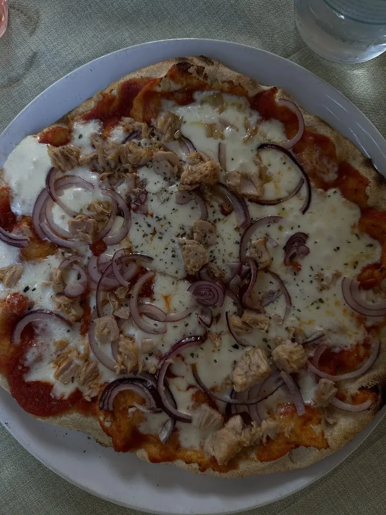 Maren Kaiser_Bar Trattoria Pizzeria Da Gino E Gina_Santa Luce_review