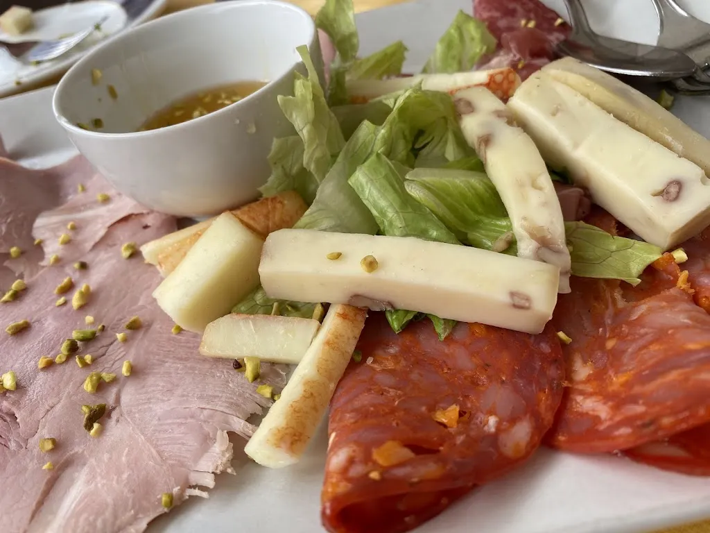 Joshua Drew_SANTA LUCIA - Ristorante / Cocktail bar_Santa Lucia_review