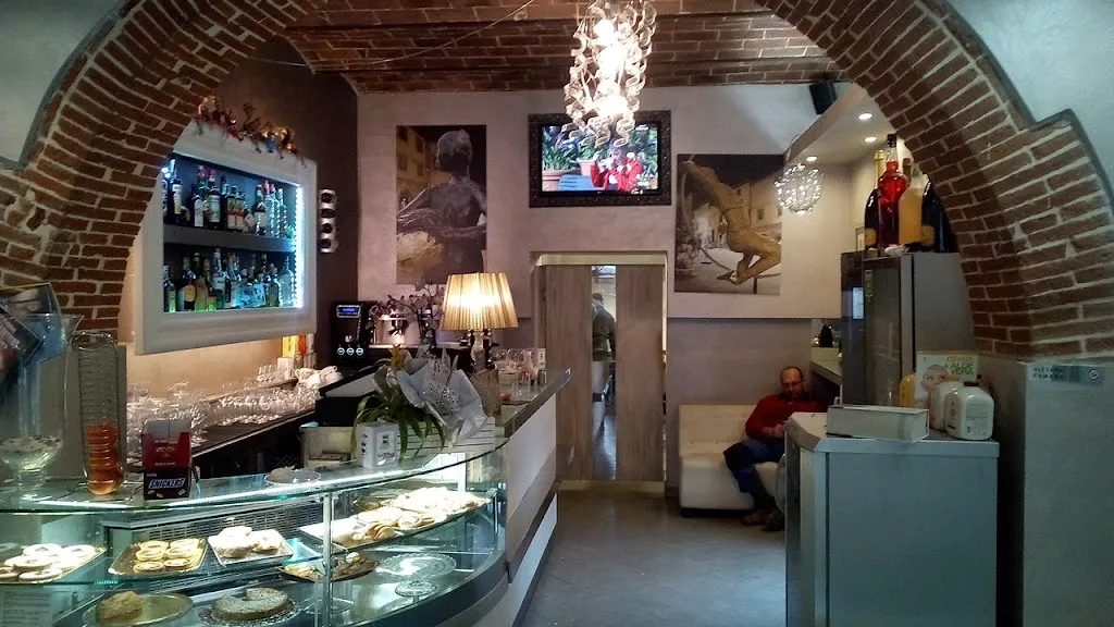 ART CAFE' ROMA restaurant in Sassetta