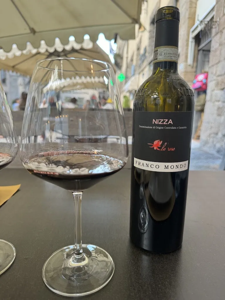 Stella Hidegkuti_Enoteca Aldobrandesca_Santa Fiora_review