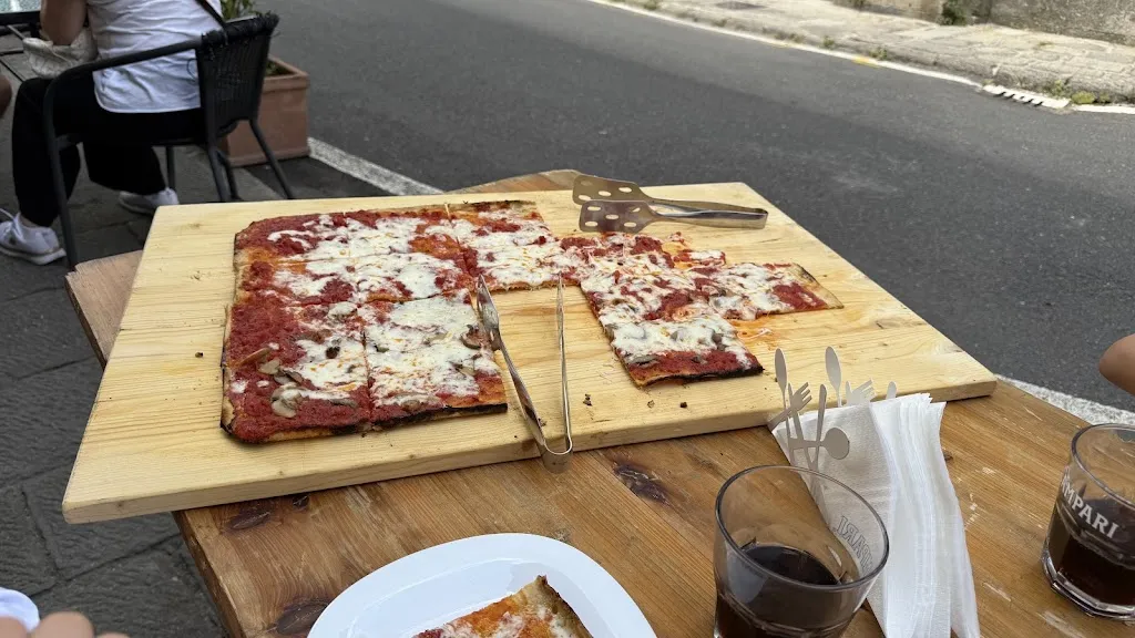 C'è pizza per te da...Miky_Santa Fiora_slider_image_2