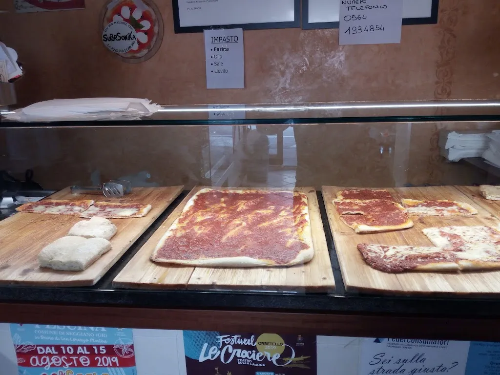 C'è pizza per te da...Miky_Santa Fiora_slider_image_3